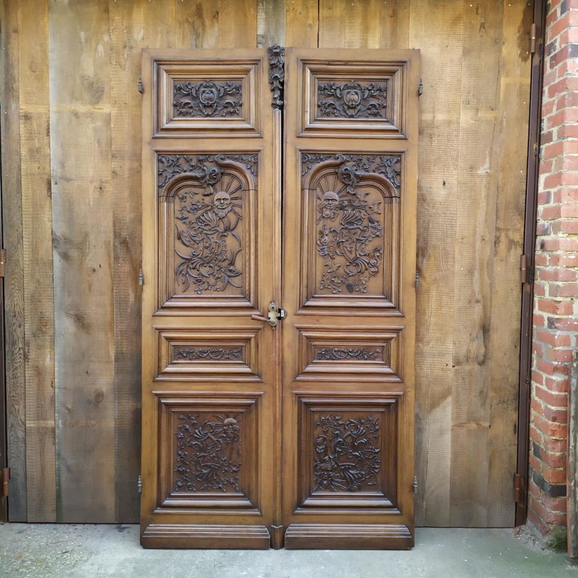 Porte soleil moulure