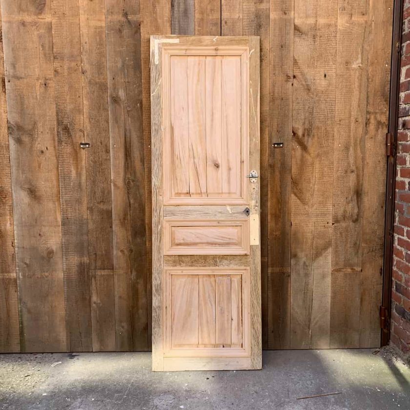 Porte ancienne décapée, 72x220.5cm.