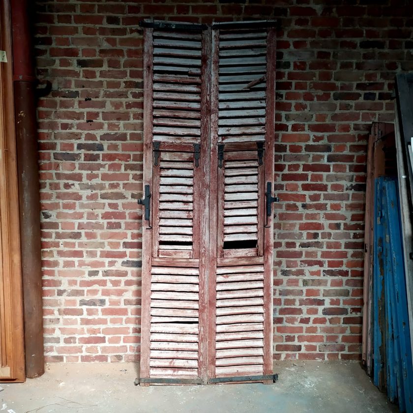 Double volet ancien, 95x259cm.