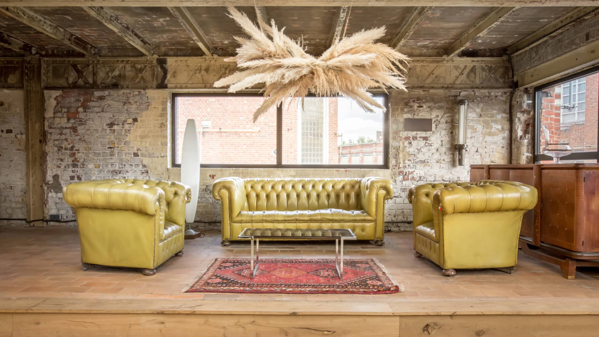green sofa