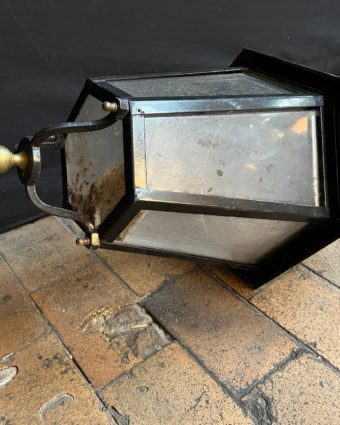 Lanterne en ferronnerie side