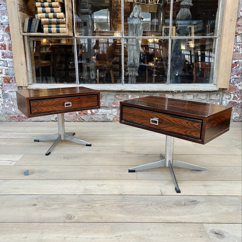 Paire de table de chevet