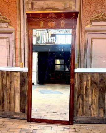 Trumeau en marqueterie
