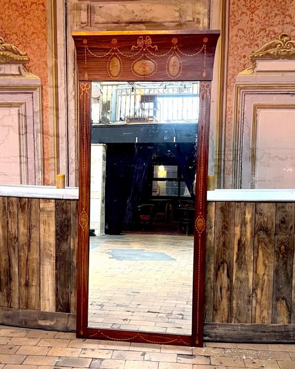 Trumeau en marqueterie