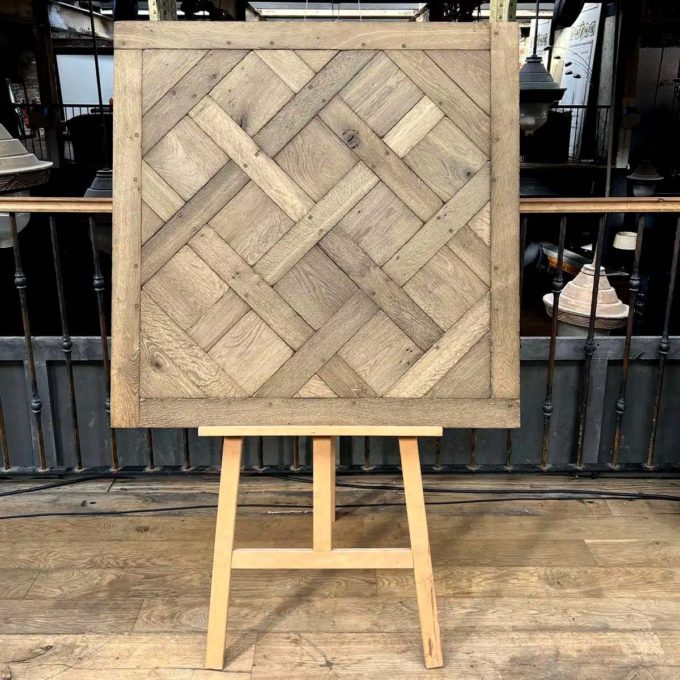 Parquet ancien Versailles front dark