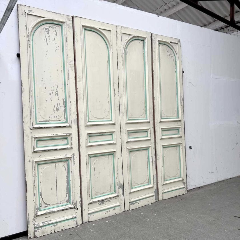 Quatre panneaux de boiserie side