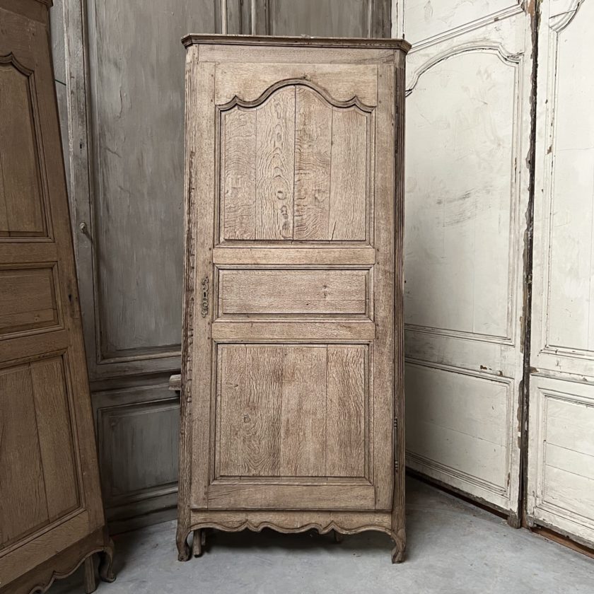 Paire de porte de placard avec bâti