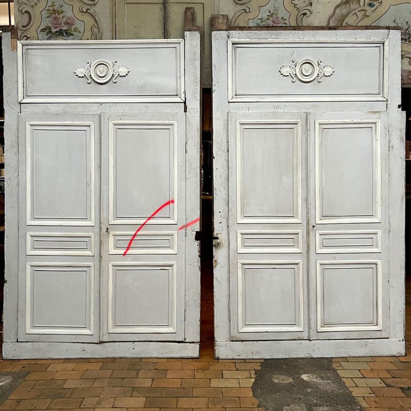 Paire de façade de placard de style directoire
