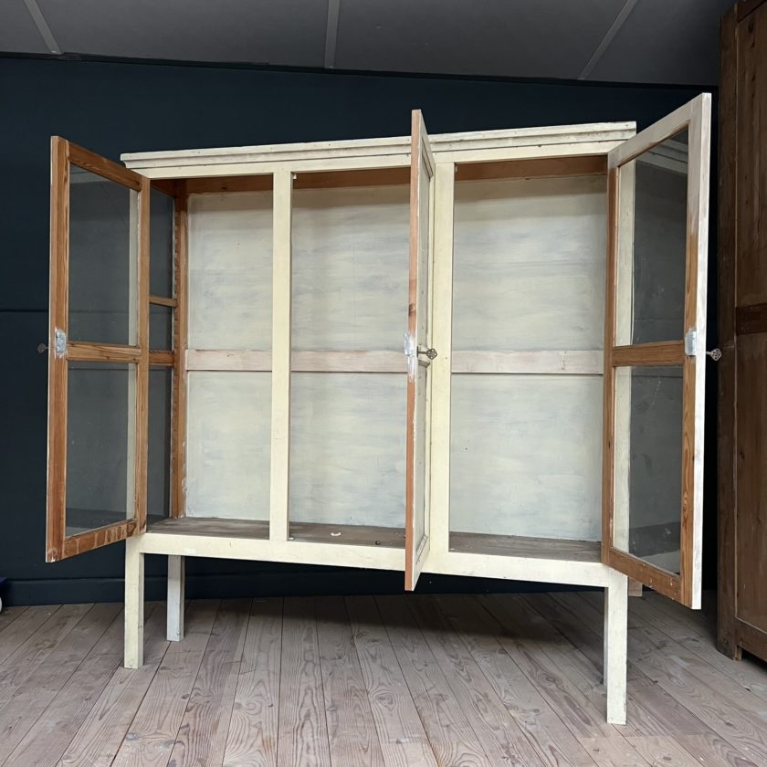 Meuble vitrine