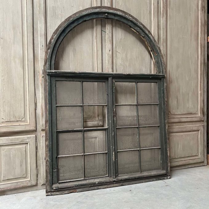 Fenêtre avec imposte et bâti side