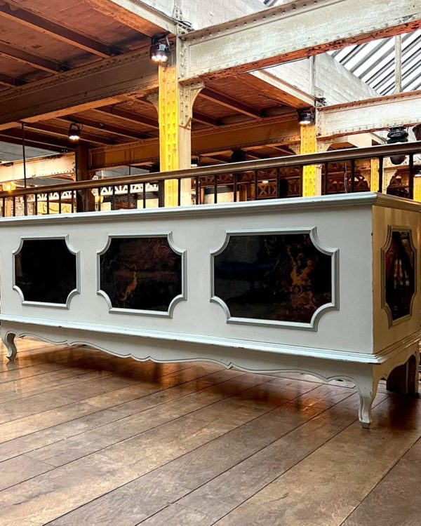 commode vitrail
