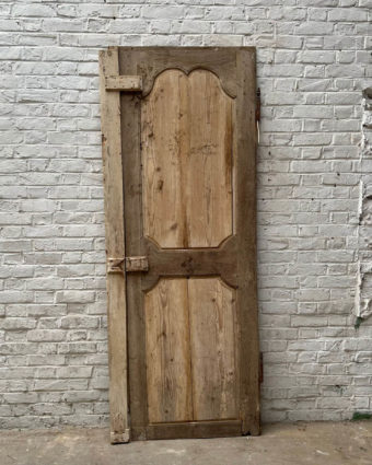 Porte de placard décapée style Louis XV 86x218cm