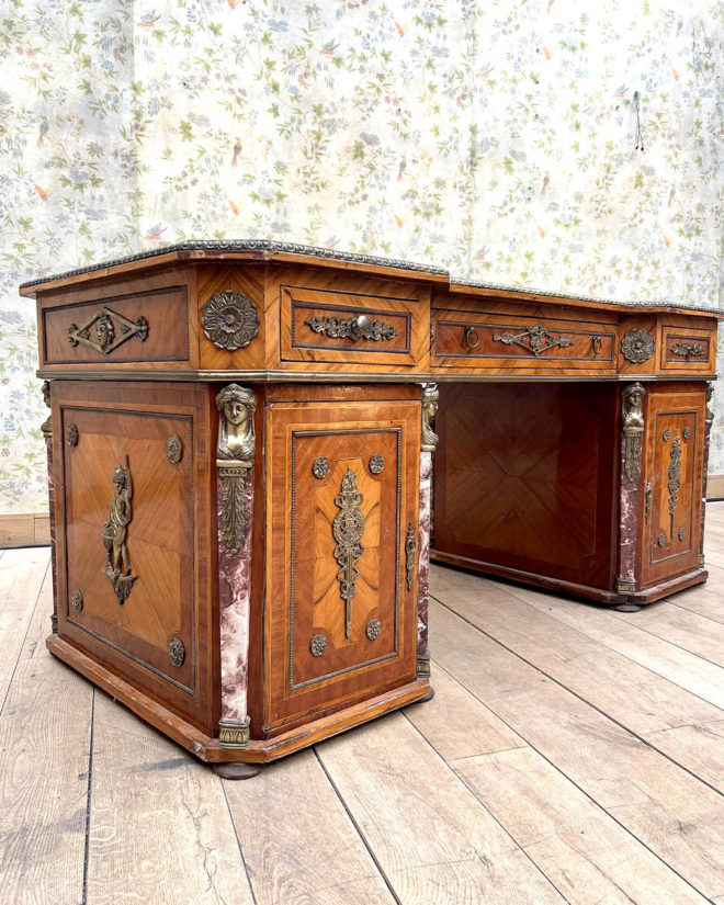 bureau 1930